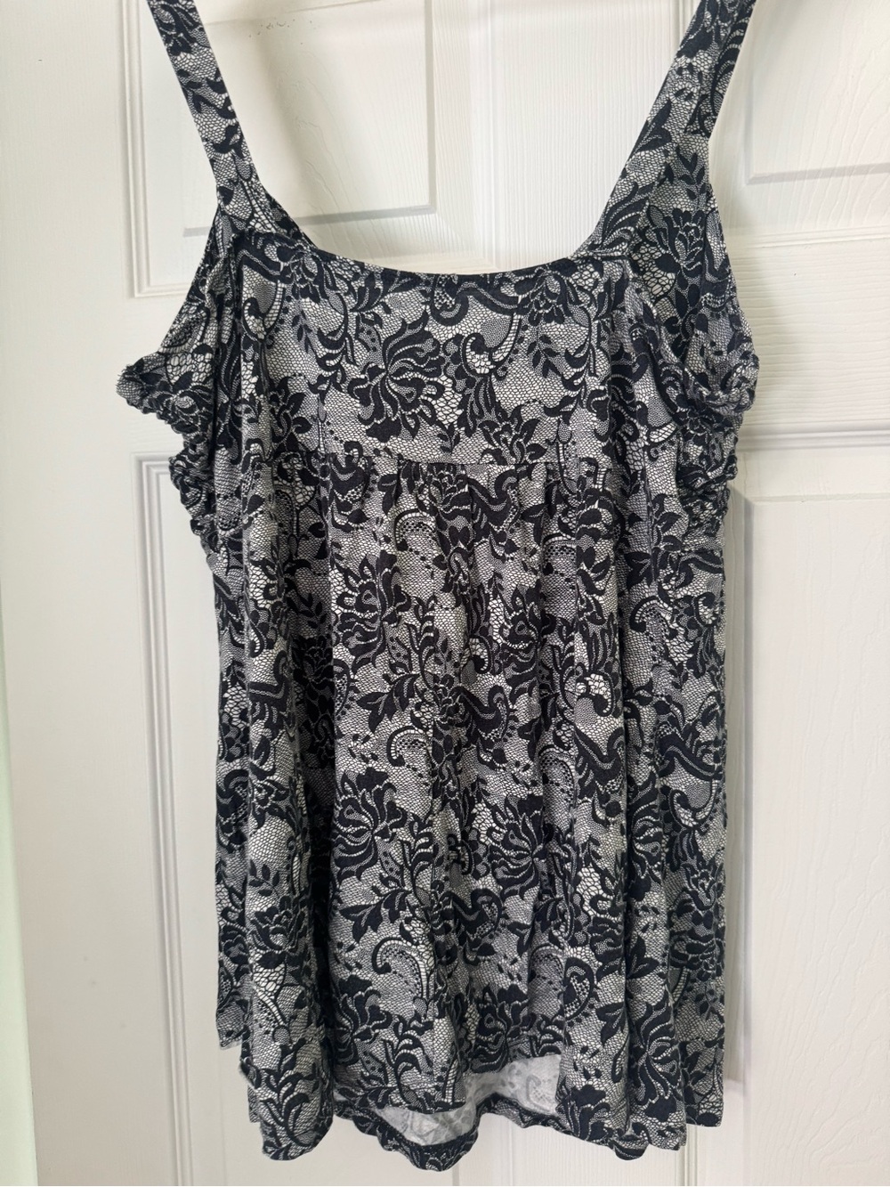 Floral, lace 2000s babydoll top - Picture 2 of 3